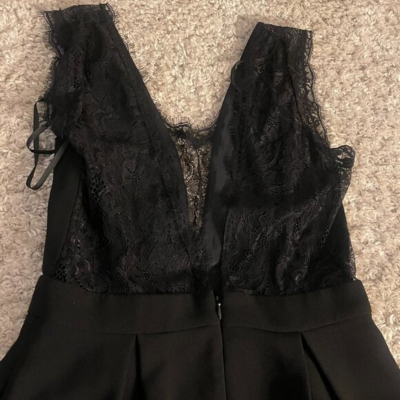BCBGeneration Black Lace Plunge Dress Size 8 - Picture 8 of 11